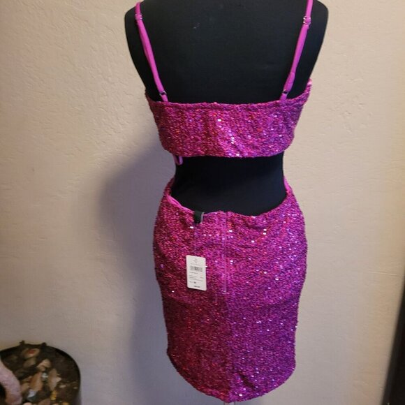 Windsor Magenta Iridescent Sequin Cutout Dress With Adjustable Straps - Medium - Picture 2 of 7